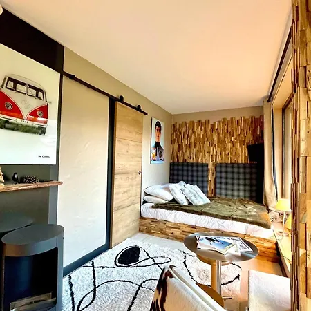 Bright With Balcony And Pool * Megève